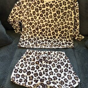 Aerie cheetah pajamas size extra large worn twice in great condition